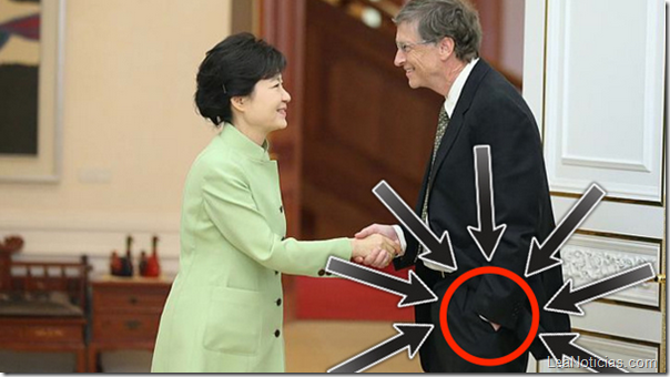 apretón-manos-Bill-Gates-polémica-Corea-Sur