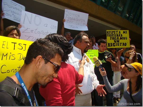 protesta_caribbean_mall_04