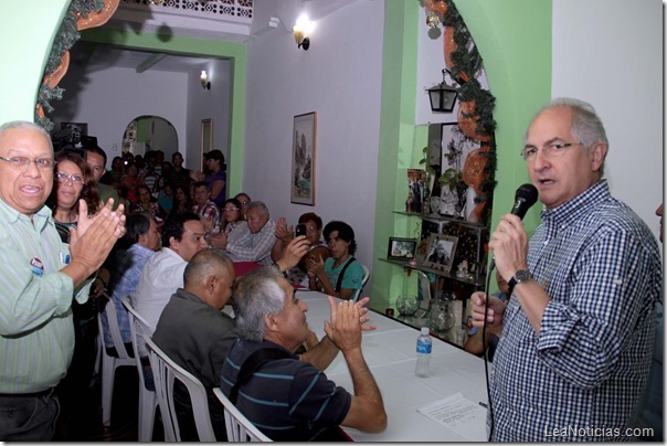 Desayuno con vecinos de la Parroquia San Juan (3)