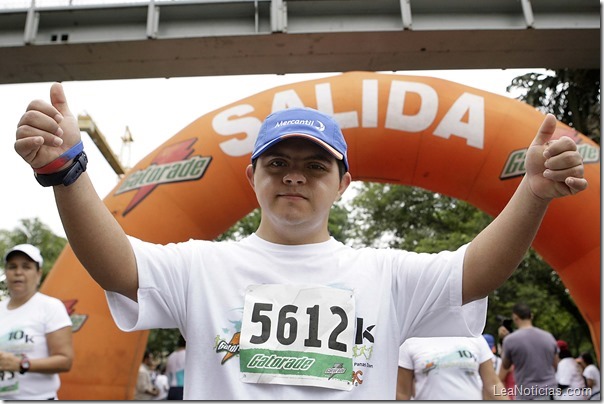 2da Carrera 10K Circuito Gatorade y Caminata Por los Panas Down
Foto: Alejandro van Schermbeek 
13/5/12
