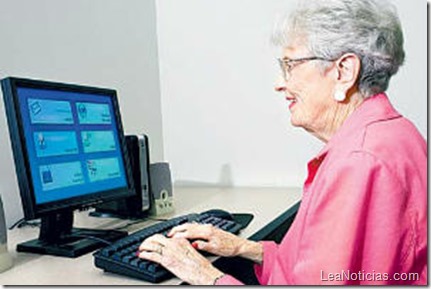 adulto-internet-redes-sociales-anciano