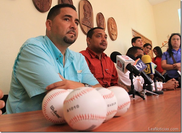 juan-carlos-pulido-alcalde-maturin-beisbol