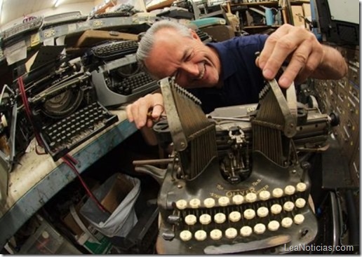 photo_1369408165224-1-0