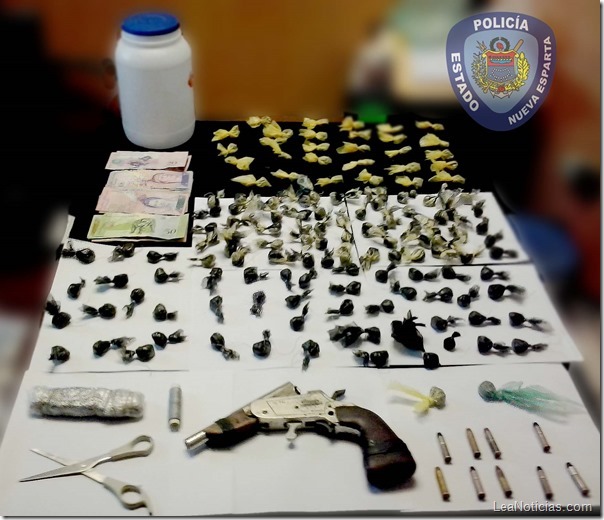 FOTO 1- 137 porciones de droga y un escopetin decomisó  el Inepol a una pareja