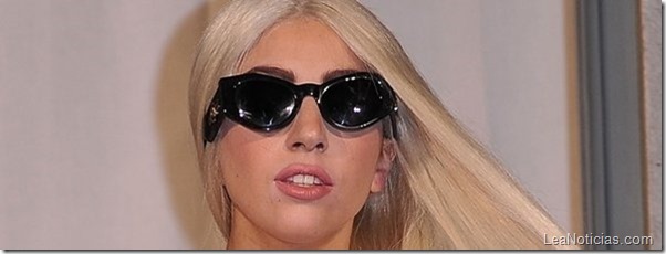Lady-Gaga-en-una-aparicion-pub_54352326966_51351706917_600_226