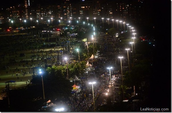 visita_del_papa_francisco_a_copacabana_ (10)