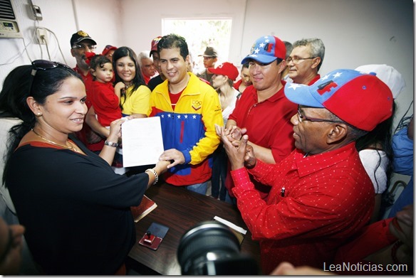 PSUV INSCRIPCION CANDIDATO GUILLERMO MARTINEZ MUNICIPIO SIMON BOLIVAR 03