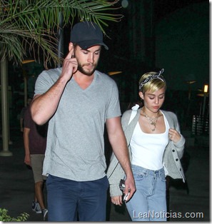 rs_293x473-130618084458-634.miley.liam.ls.61813