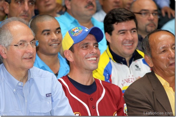 Capriles_parque-Miranda_Quenadatedetenga_Alcaldes_Concejales_8-de-diciembre_ (9)