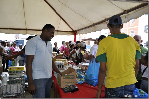 Alcaldía de Puerto La Cruz vendió 93 toneladas de comida a más de 8 mil familias (3)
