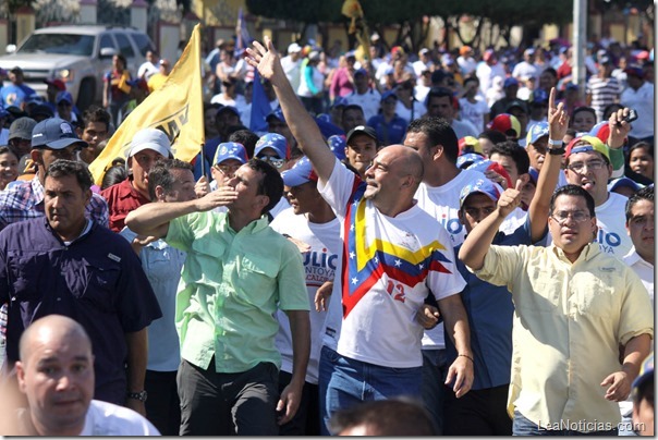 Capriles Incremento de salario mínimo solo compensa lo que la inflación se llevó (4)