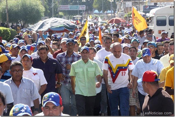 Capriles Incremento de salario mínimo solo compensa lo que la inflación se llevó (6)