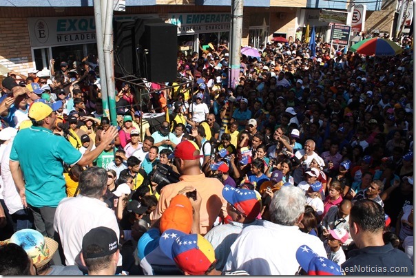 Capriles_Puerto_Piritu_Anzoategui_18_octubre_2013_municipales_ (7)