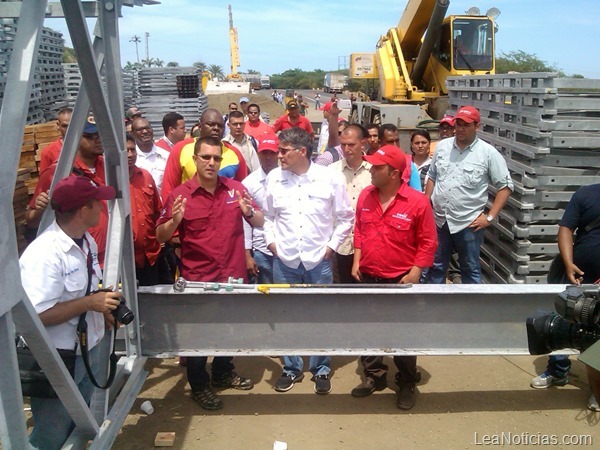 GOBIERNO DE EFICIENCIA EN LA CALLE VICE PRESIDENTE JORGE ARREAZA INSPECCION PUENTE BOCA DE UCHIRE 5