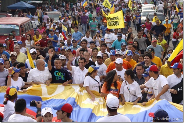 henrique capriles _venezolanos demostraran que tienen razones poara un cambio_ 8 de diciembre_ (4)
