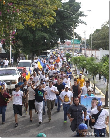 henrique capriles _venezolanos demostraran que tienen razones poara un cambio_ 8 de diciembre_ (6)