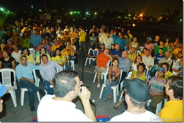 Asamblea Junto a Gustavo Marcano y  Marcos Figueroa Pueblo Viejo (9)