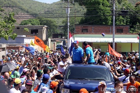 Capriles6