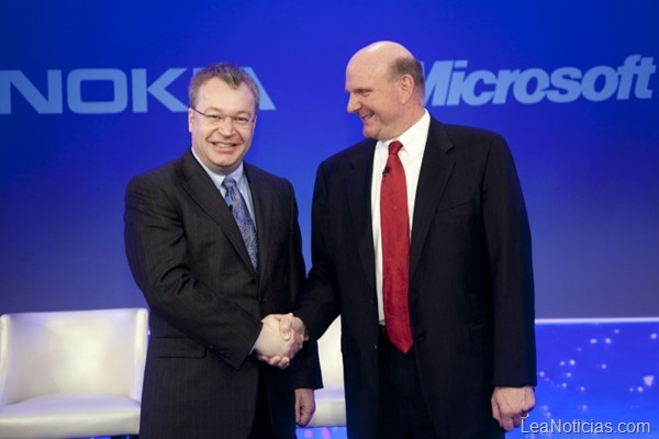 Nokia-Event-Elop-Ballmer-11-800x507