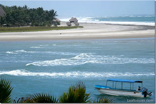 Playa-Mompiche-Ecuador