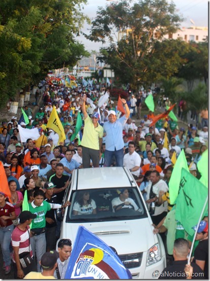 henrique capriles en cumana_ (8)