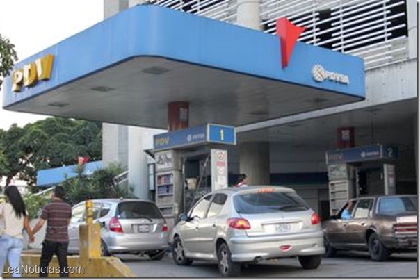Compra-gasolina-Foto-William-Dumont_NACIMA20130930_0236_6