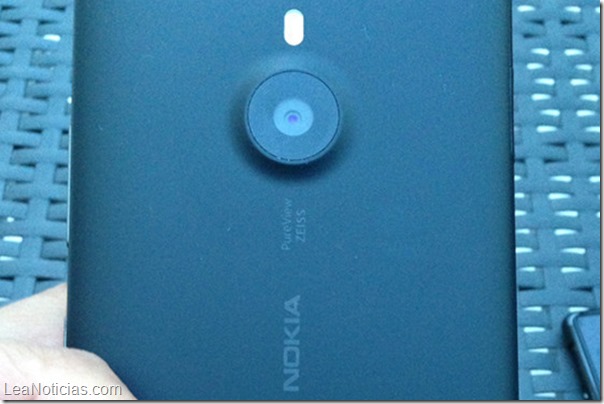 NOKIA-LUMIA-1520