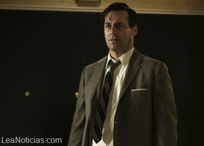 Don Draper (Jon Hamm) - Mad Men _ Season 6, Episode 8 _ 'The Crash' - Photo Credit: Jordin Althaus/AMC