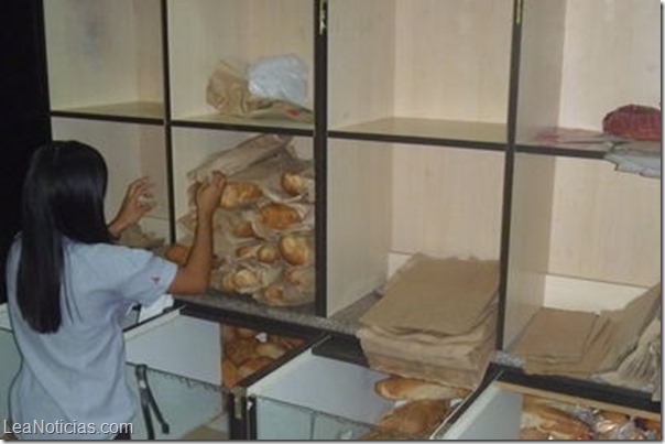 panaderias-insulares-trabajan-media-maquina_NACIMA20140116_0316_6