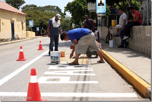 En Arismendi inician jornadas de pintura de paradas y rayados peatonales (1)