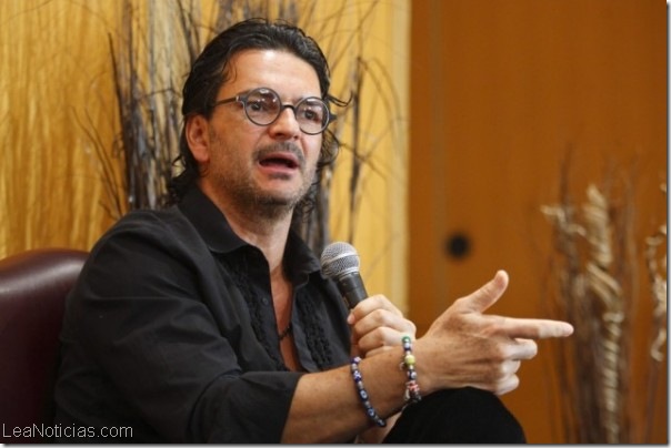 Guatemala-condecorará-a-Ricardo-Arjona-por-poner-en-alto-el-nombre-del-país