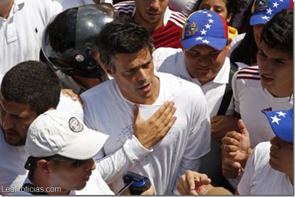 Leopoldo-Lopez-entregarse-autoridades-REUTERS_NACIMA20140218_0071_6