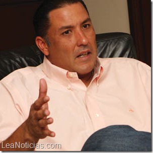 MARACAIBO, 06-05-11

GOBERNADOR DEL ESTADO ZULIA, PABLO PEREZ, DA ENTREVISTA EXCLUSIVA AL DIARIO LA VERDAD. SE TRATARON DIFERENTES TEMAS DE INTERES ACTUAL.