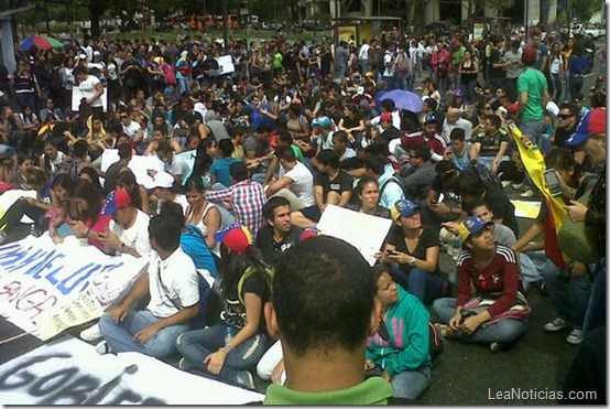 pancartas estudiantes venezuela protesta_ (6)