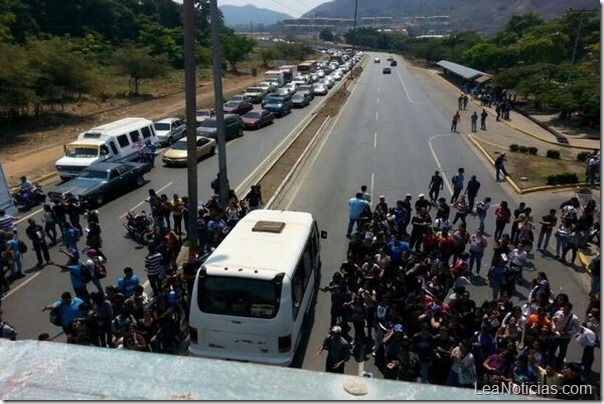 protestan en la udo