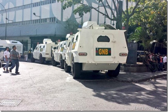 tanquetas en caracas 13 de febrero_ (5)