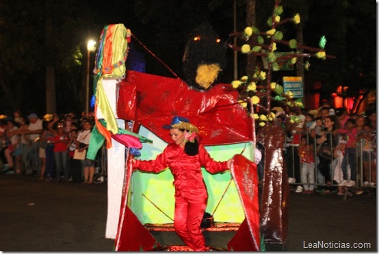 Desfile Carnaval Barcelona Anzoategui 2014_ (3)