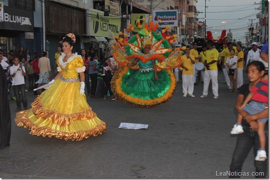 Desfile Carnaval Barcelona Anzoategui 2014_ (4)