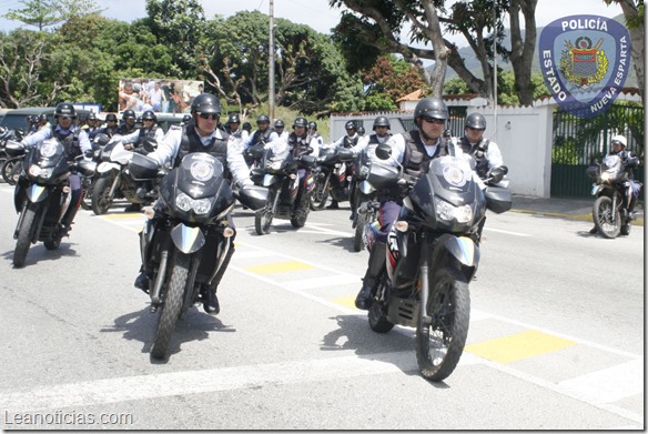 FOTO 1- Comisiones de la policía del estado trabajan día y noche para combatir al hampa