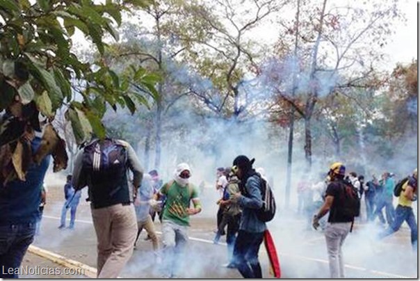 estudiantes manifestando