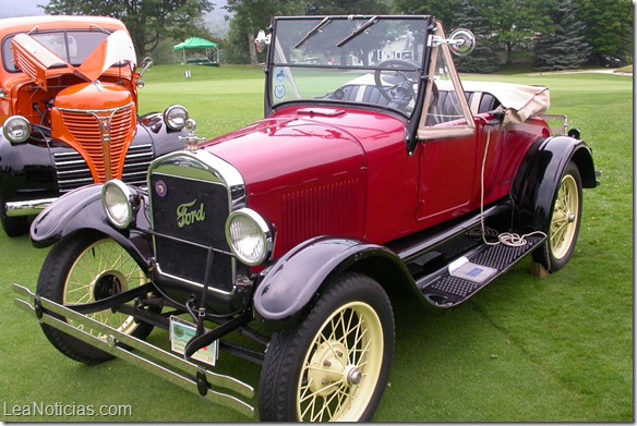 FORD model-t-runabout