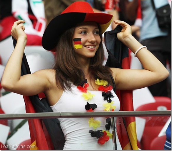 Chicas de la Euro 2012 - 1