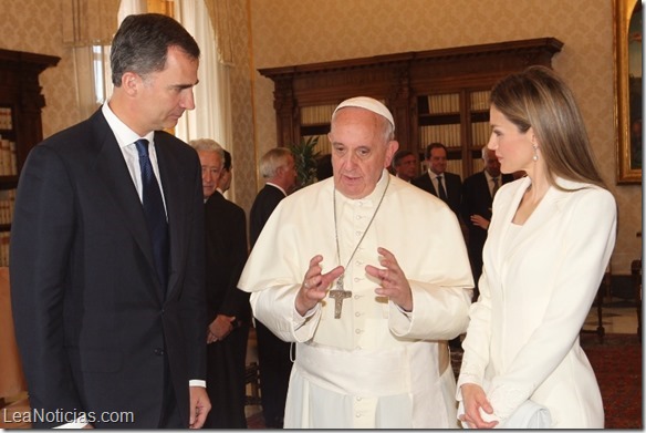 rey felipe en vaticano 2