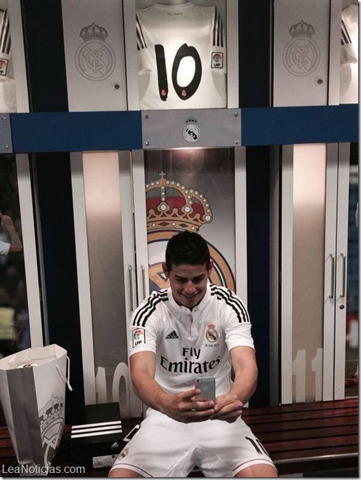 james rodriguez selfie 2