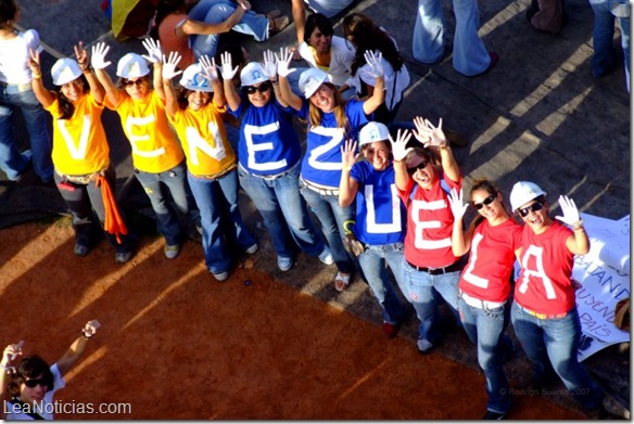 jovenes venezolanos