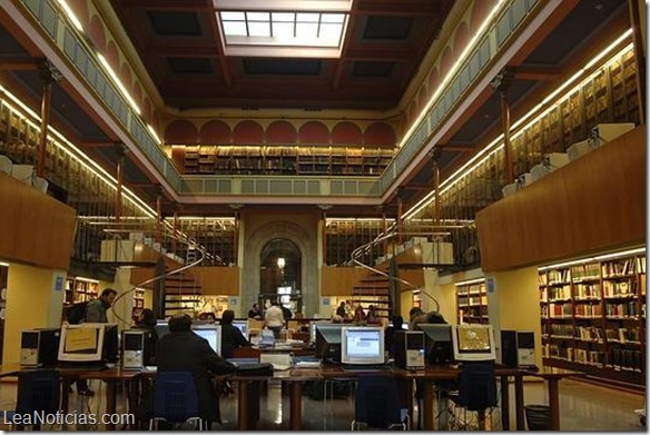 biblioteca-universidad-barcelona--644x362