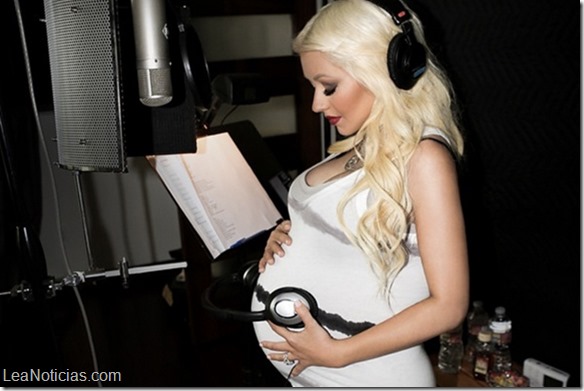 christina_aguilera_estudio_hija