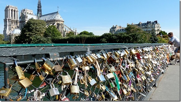 paris puente de los candados del amor 1