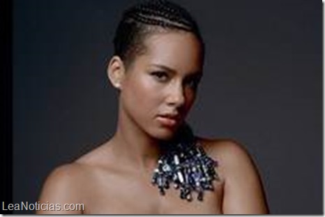 alicia keys posa desnuda por la paz