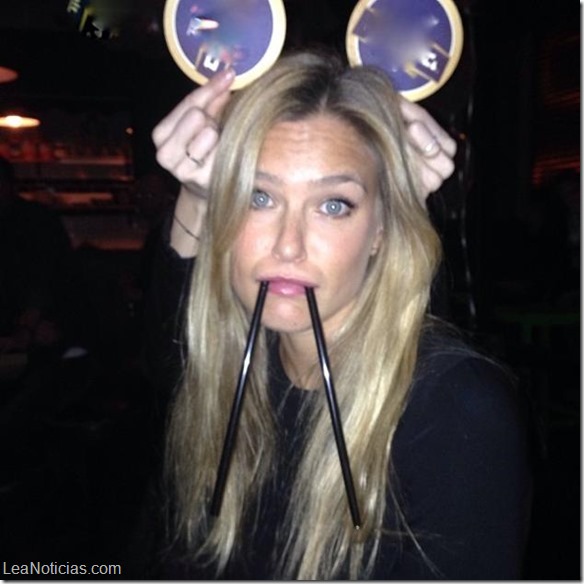 uglyselfie_Bar_Refaeli